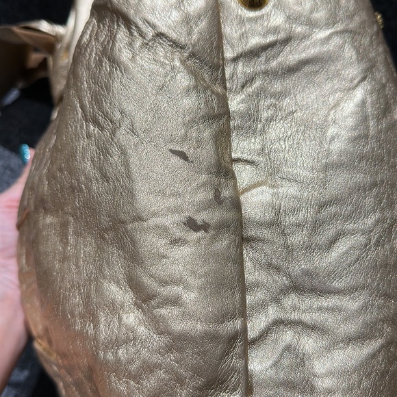 Prada gold leather bag with side bows! - Picture 16 of 17